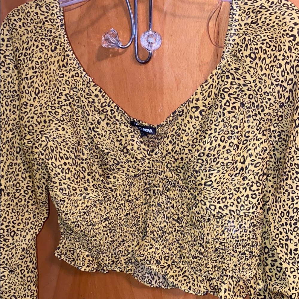 Cute crop to small for me - Picture 2 of 3